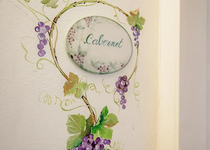 La Casa Del Vino Apartment *