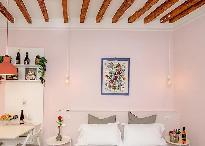 La Casa Del Vino Apartment *